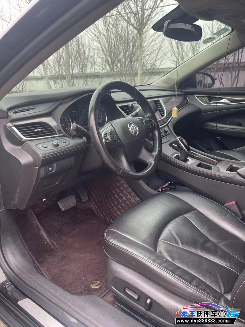 20年别克君越轿车抵押车出售