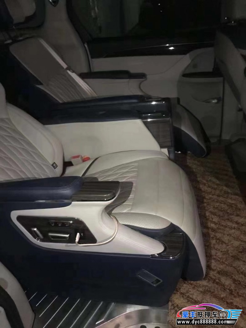 20年别克GL8轿车抵押车出售