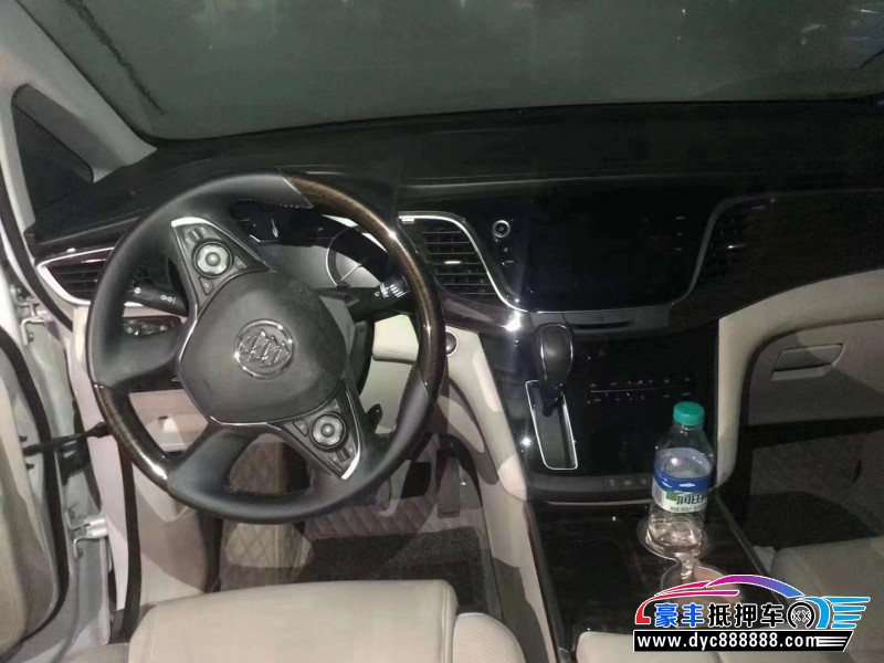 20年别克GL8轿车抵押车出售