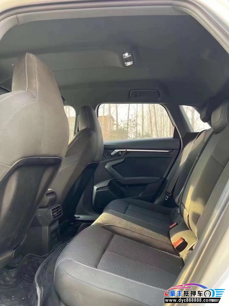 21年奥迪A3轿车抵押车出售