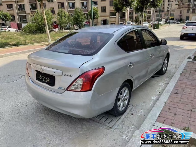 13年凯迪拉克凯雷德轿车抵押车出售