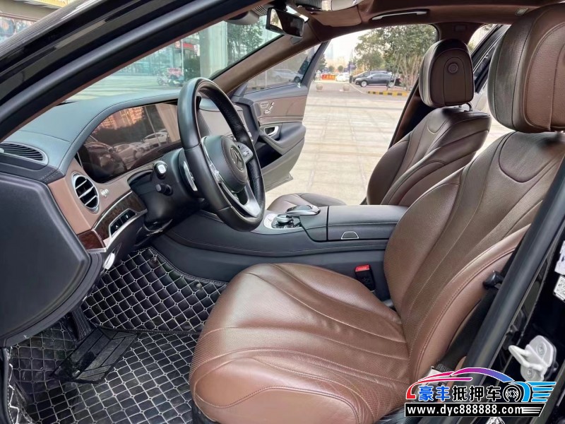 18年奔驰S级轿车抵押车出售