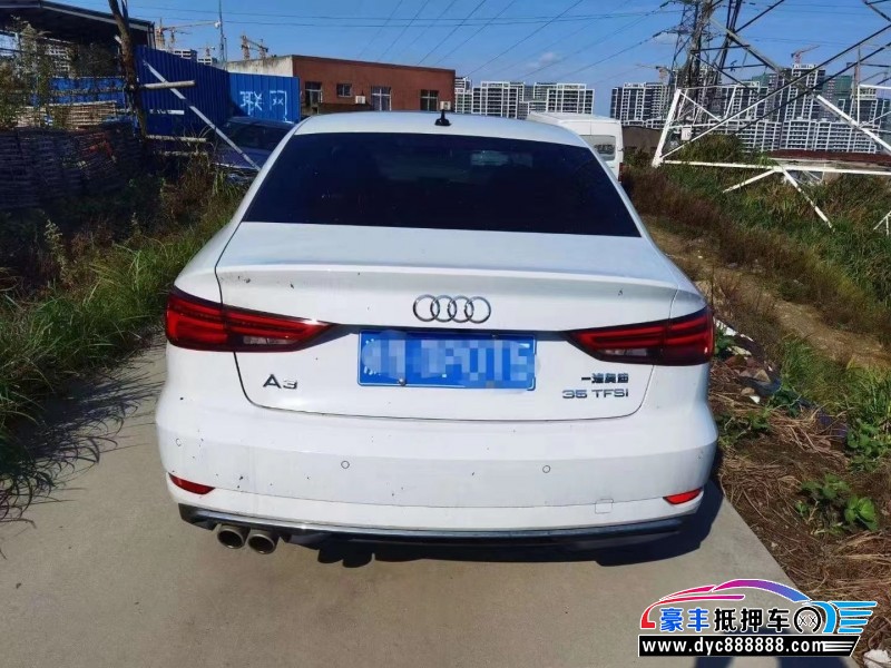 21年奥迪A3轿车抵押车出售