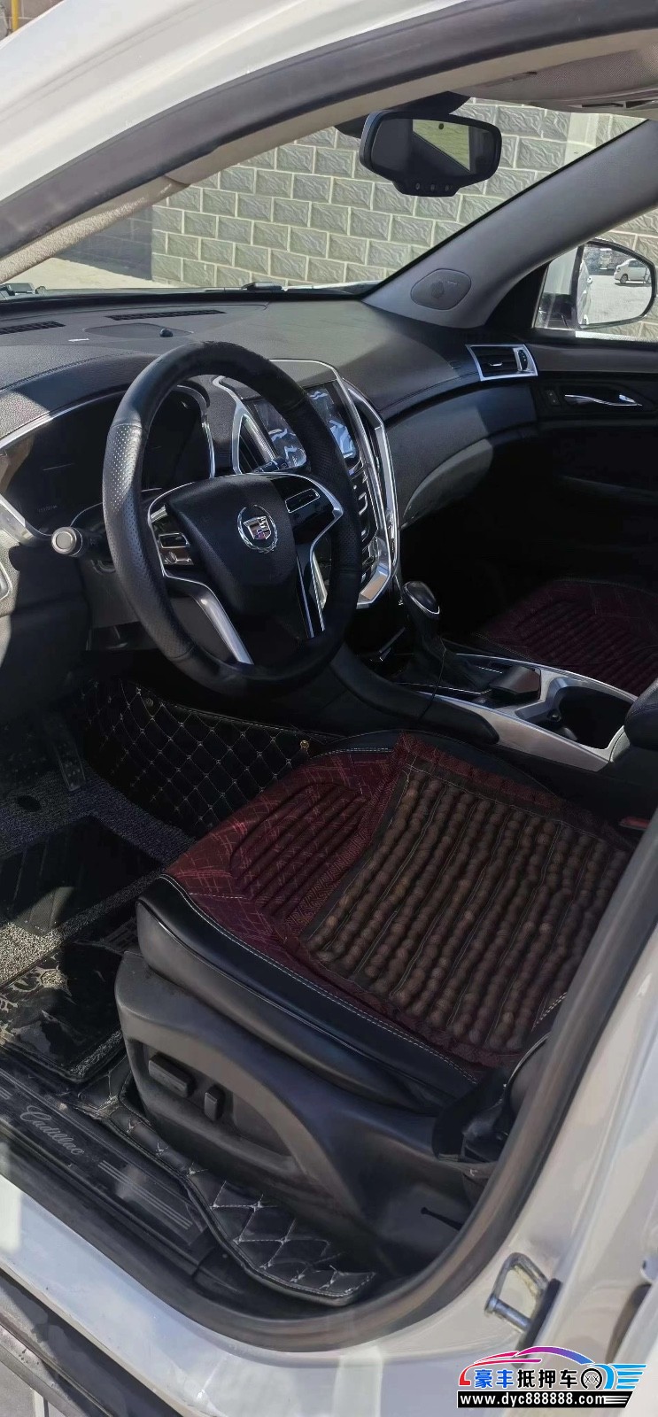 13年凯迪拉克SRX轿车抵押车出售