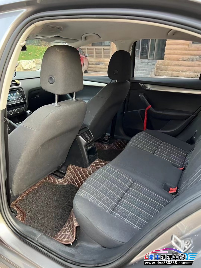 18年斯柯达明锐轿车抵押车出售