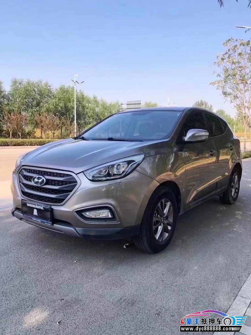 14年现代ix35轿车抵押车出售