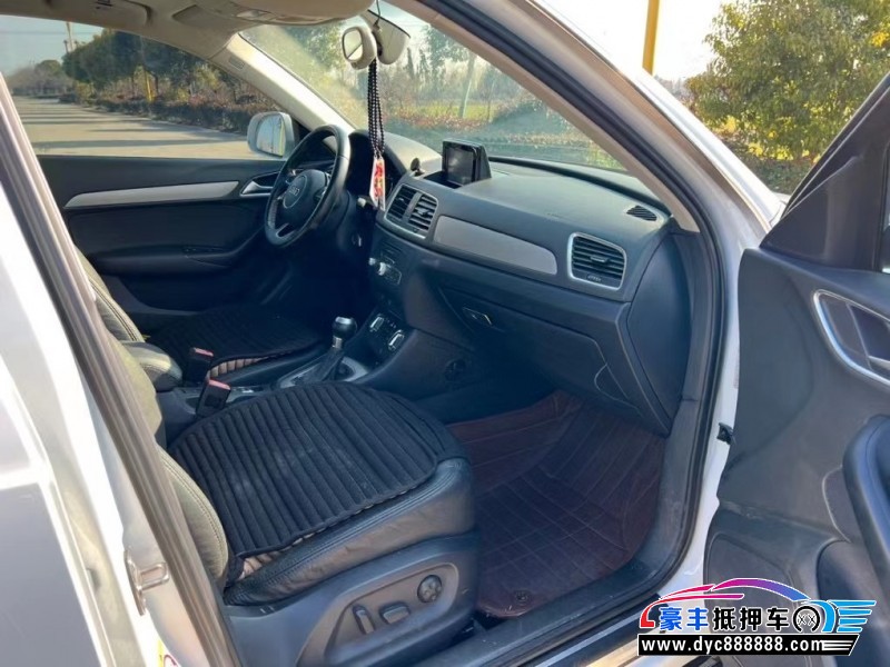 15年奥迪Q3轿车抵押车出售