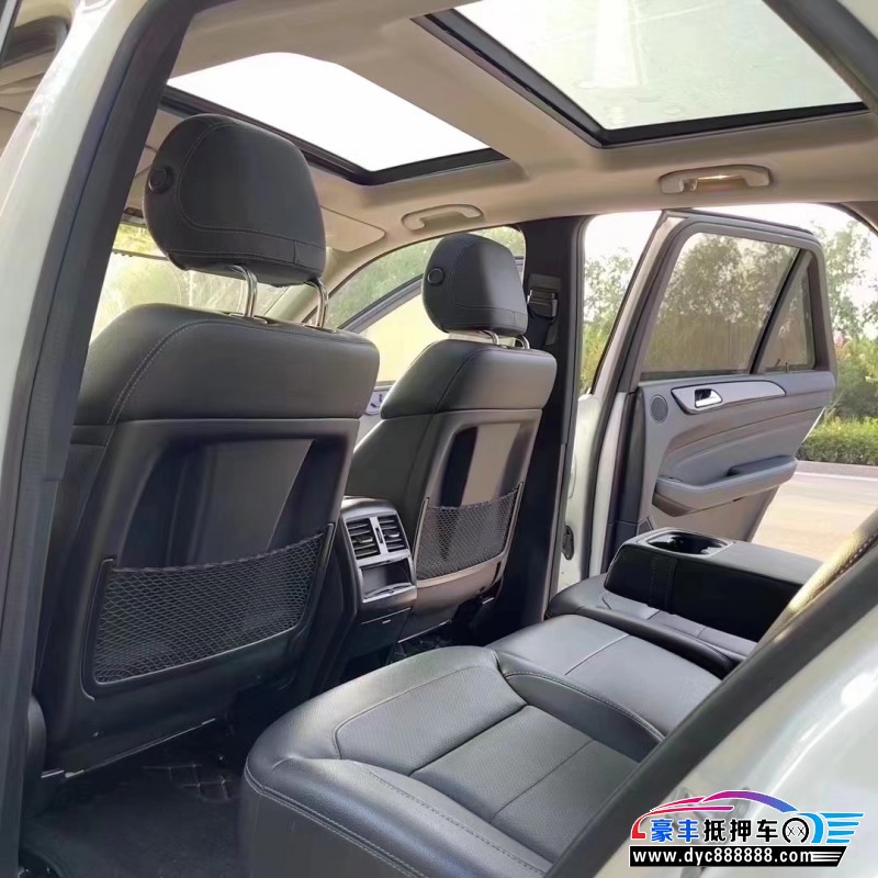 15年奔驰ML轿车抵押车出售