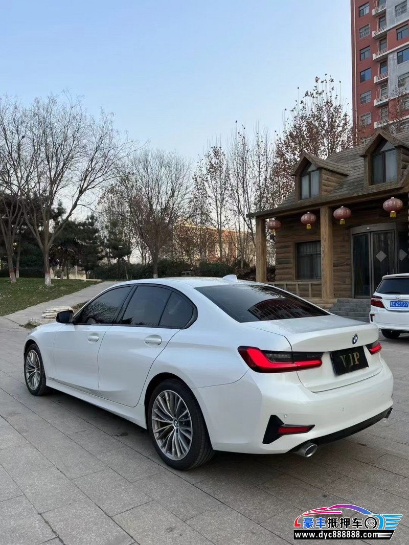 22年宝马3系轿车抵押车出售