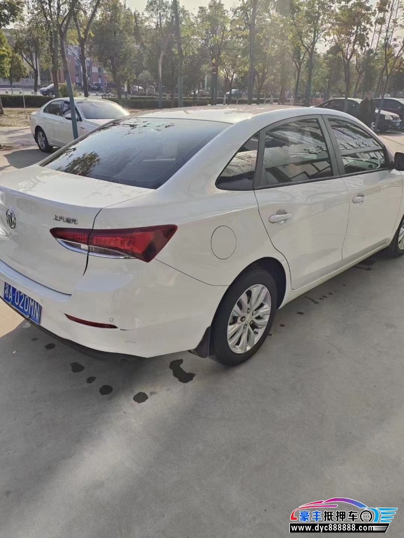 22年别克英朗轿车抵押车出售