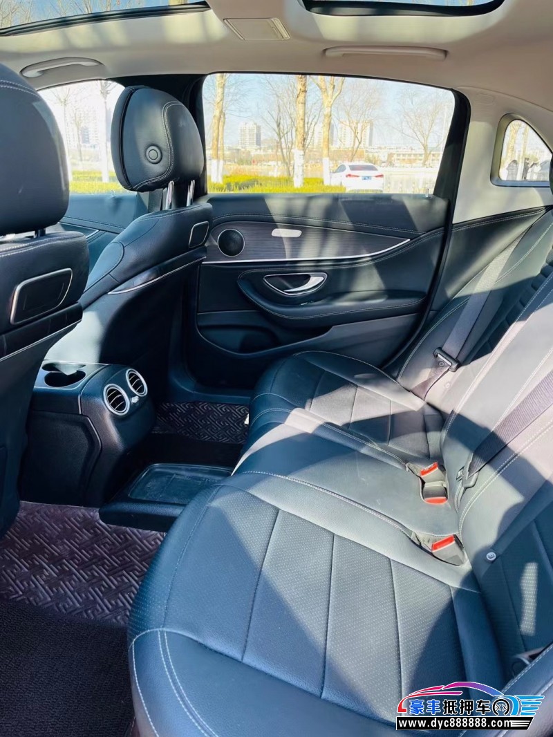 20年奔驰E轿车抵押车出售