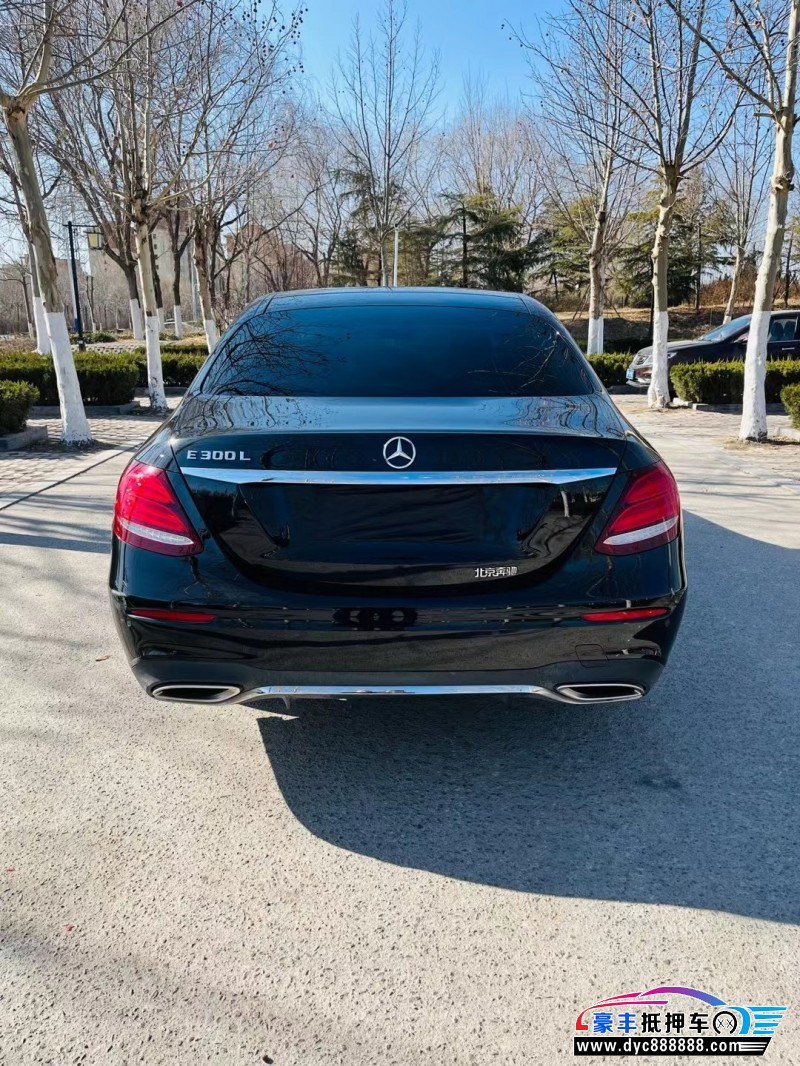 20年奔驰E轿车抵押车出售