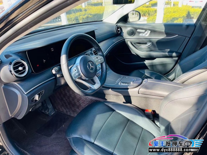 20年奔驰E轿车抵押车出售