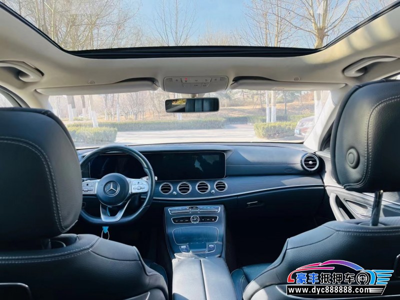 20年奔驰E轿车抵押车出售