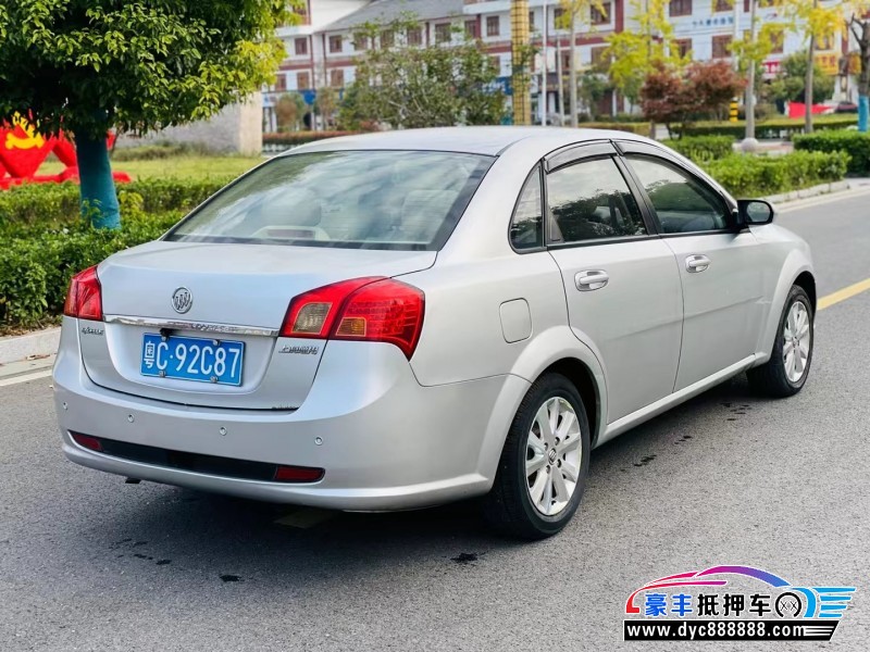 11年别克凯越轿车抵押车出售