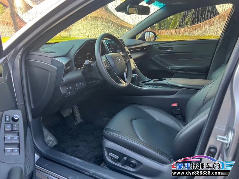 21年丰田亚洲龙轿车抵押车出售