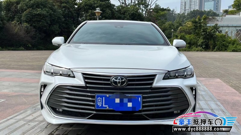 22年丰田亚洲龙轿车抵押车出售