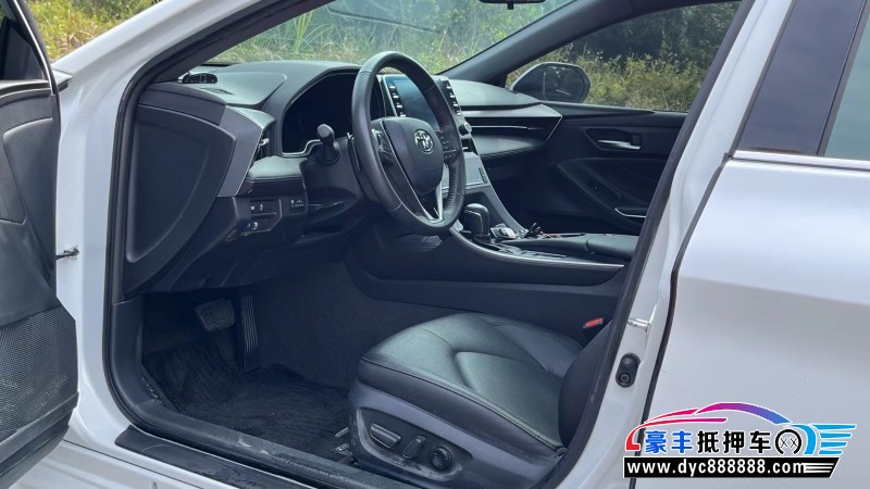 22年丰田亚洲龙轿车抵押车出售