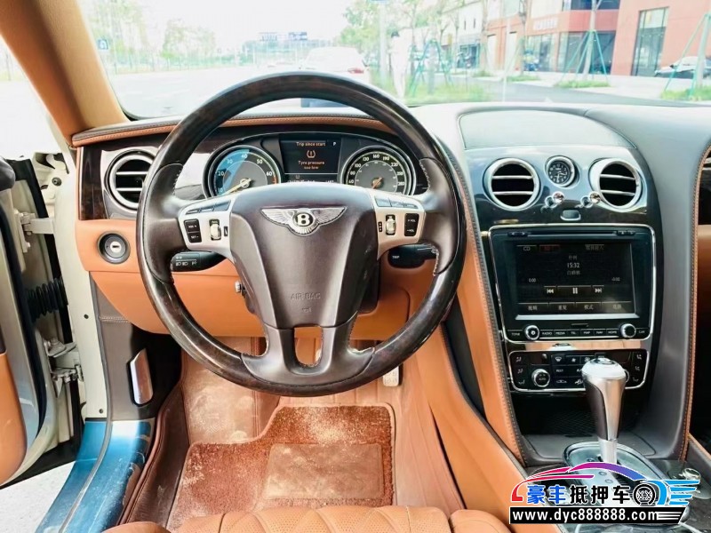 14年宾利飞驰轿车抵押车出售