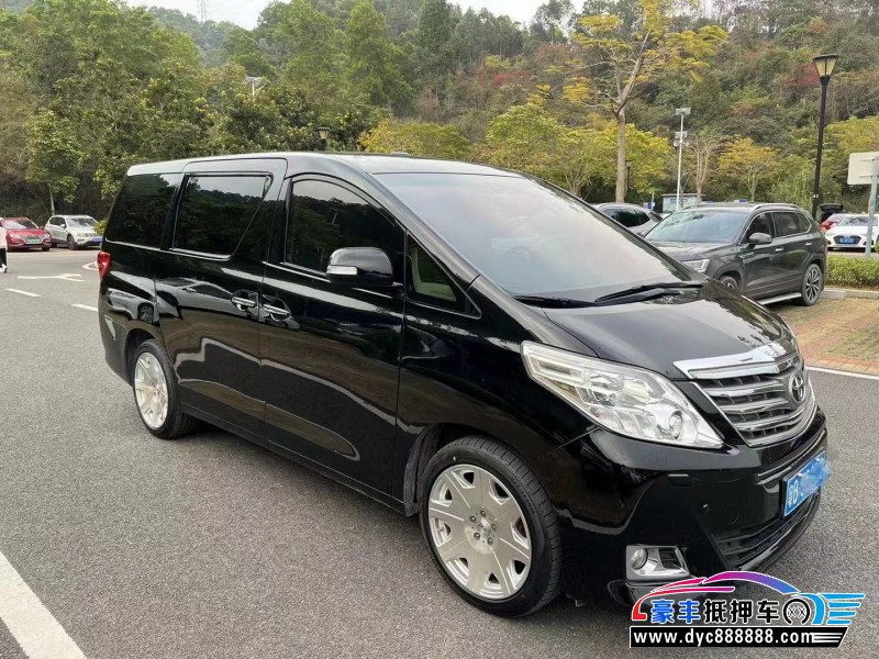 13年丰田埃尔法轿车抵押车出售