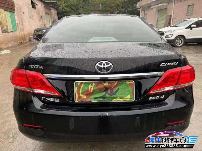 10年丰田凯美瑞轿车抵押车出售