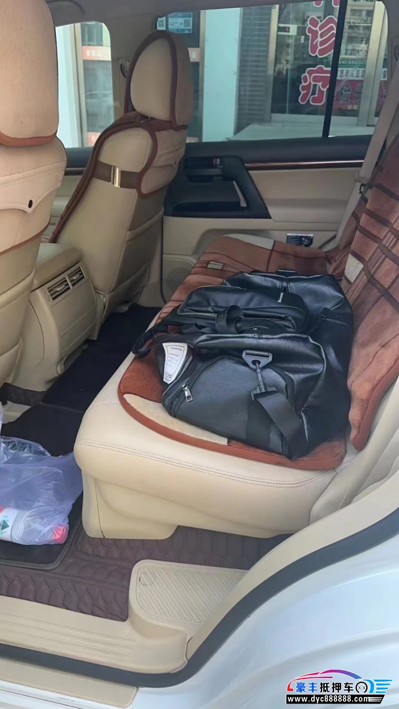 16年丰田兰德酷路泽SUV抵押车出售