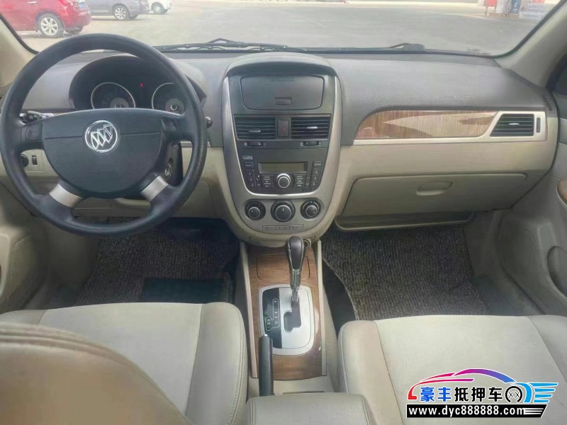 16年别克凯越轿车抵押车出售