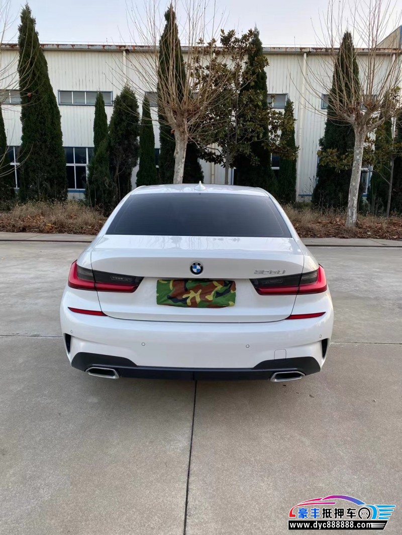 20年宝马3系轿车抵押车出售