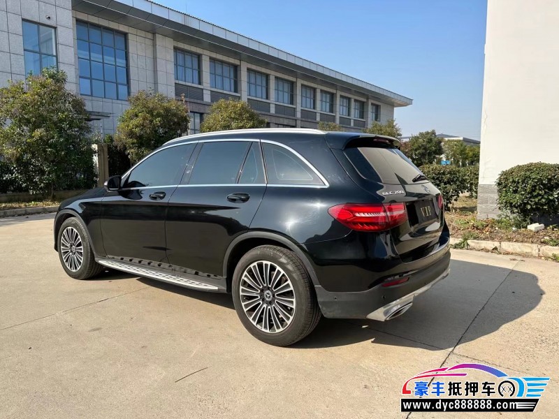 18年奔驰GLC轿车抵押车出售