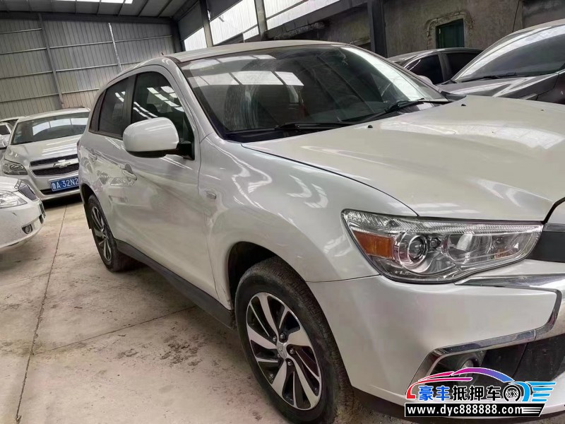 17年三菱劲炫SUV抵押车出售