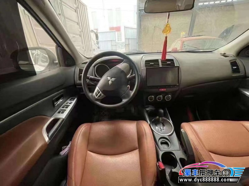 17年三菱劲炫SUV抵押车出售