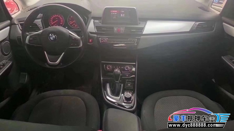 18年宝马2系轿车抵押车出售