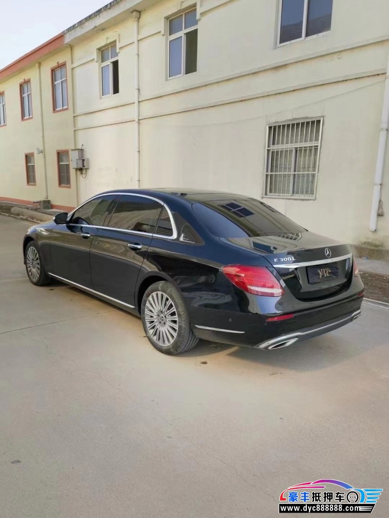 20年奔驰E轿车抵押车出售