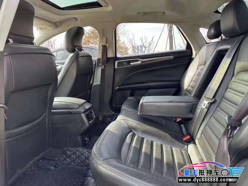 15年福特蒙迪欧轿车抵押车出售