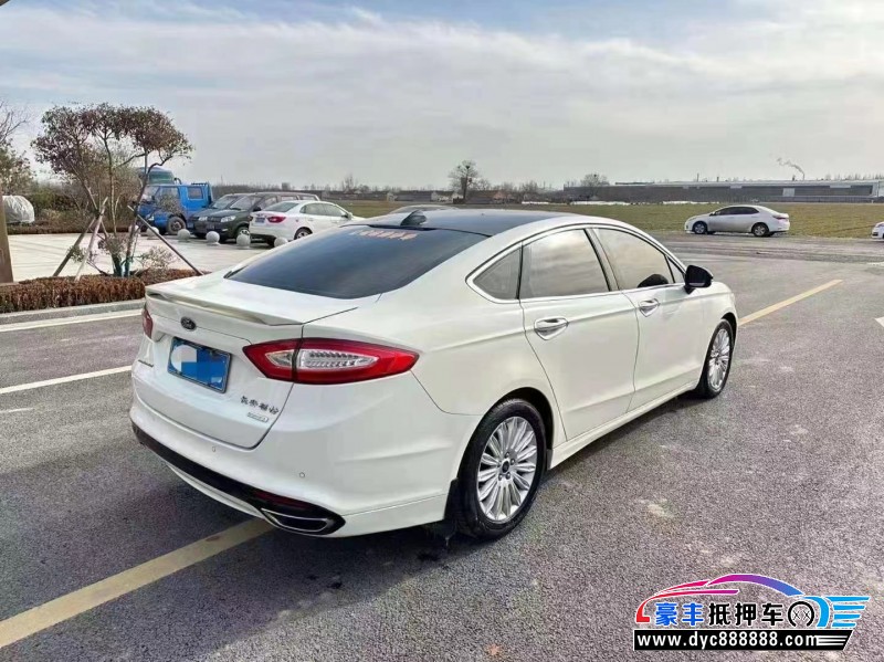 15年福特蒙迪欧轿车抵押车出售