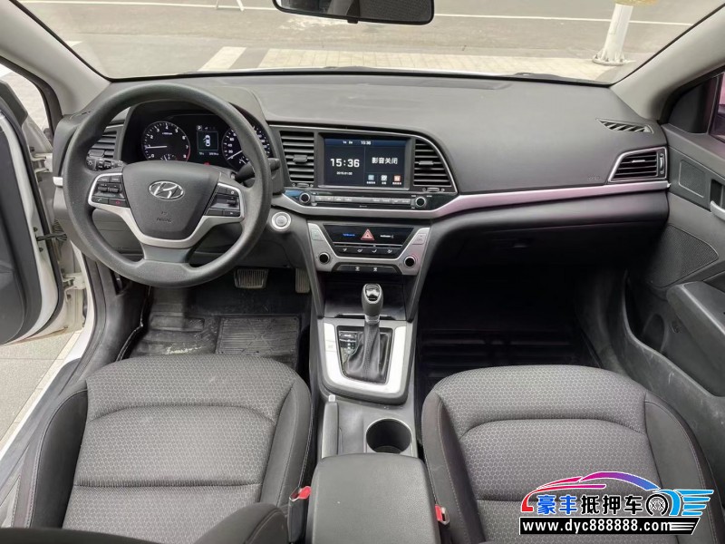 17年现代领动轿车抵押车出售