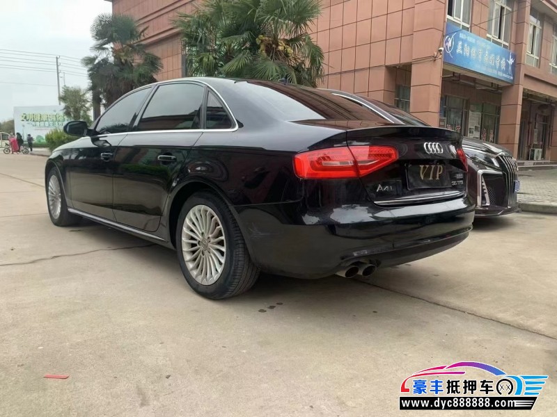 13年奥迪A4轿车抵押车出售