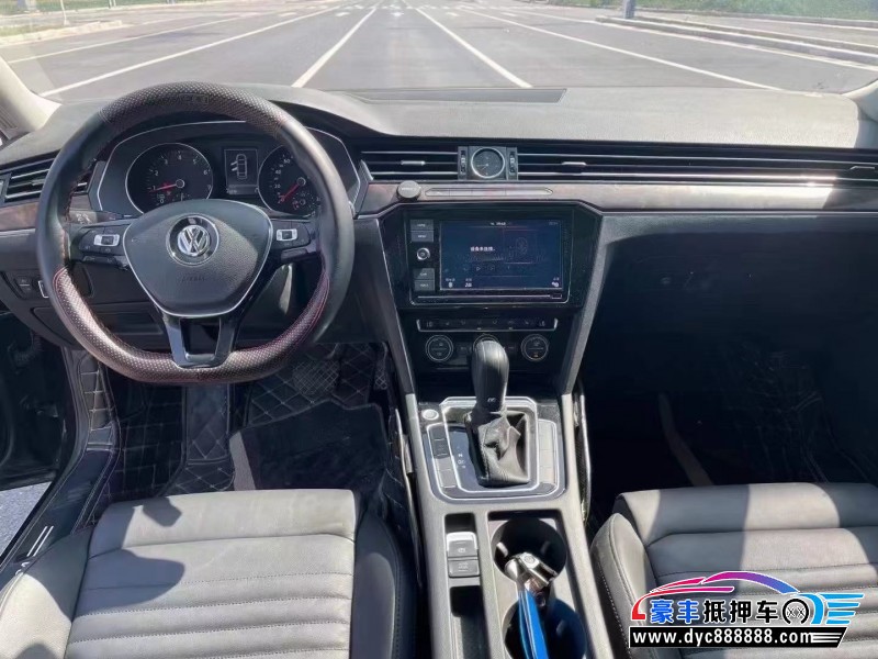 19年大众迈腾轿车抵押车出售