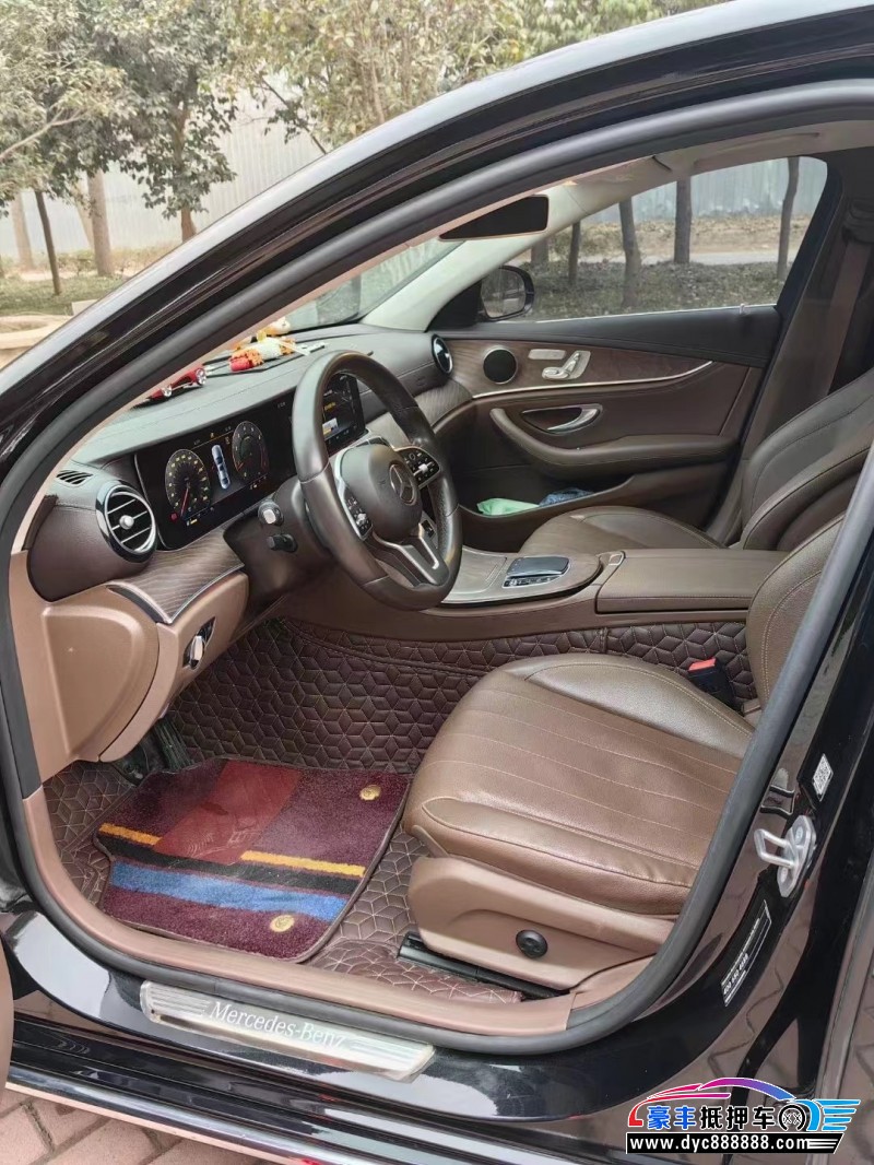 18年奔驰E轿车抵押车出售