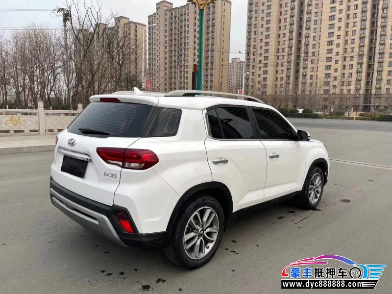 19年现代ix35轿车抵押车出售