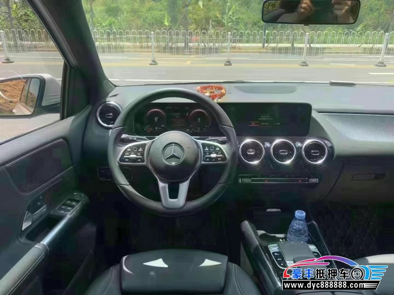 20年奔驰B轿车抵押车出售