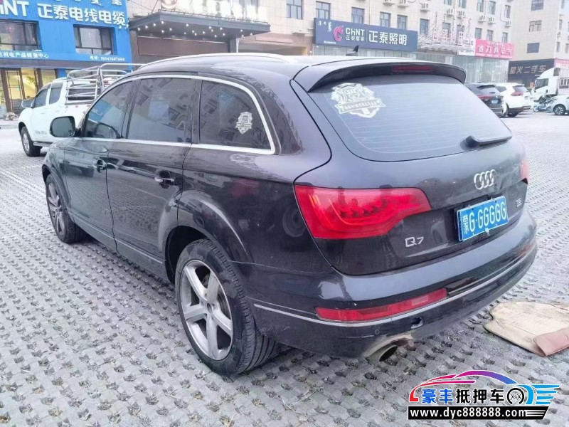10年奥迪Q7轿车抵押车出售