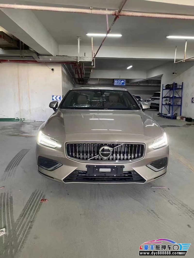 23年沃尔沃S60轿车抵押车出售