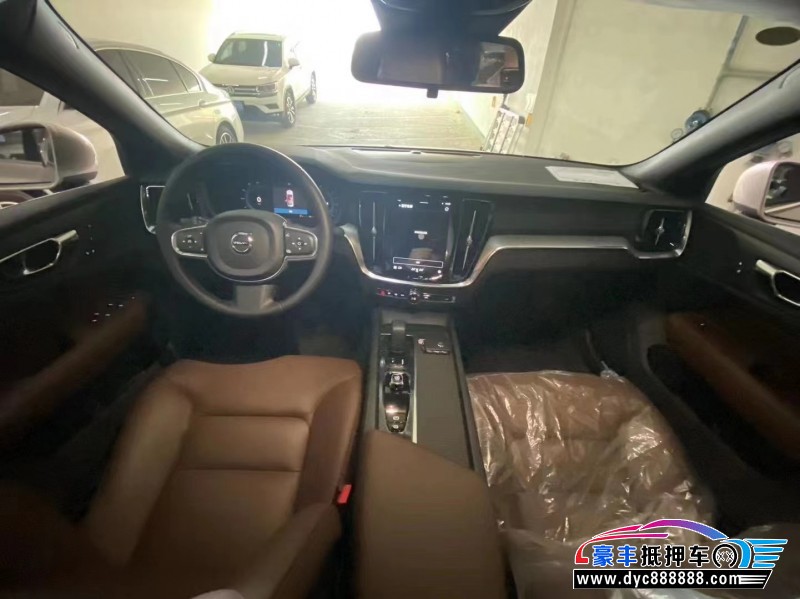 23年沃尔沃S60轿车抵押车出售