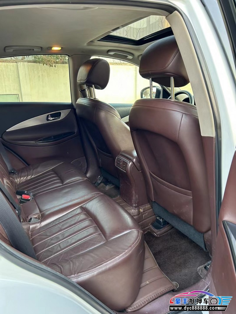 13年英菲尼迪QX50轿车抵押车出售