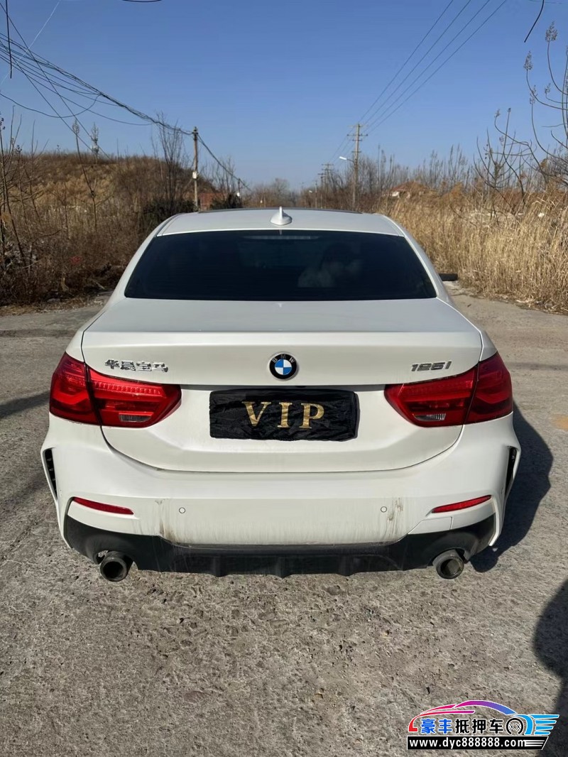 21年宝马1系轿车抵押车出售