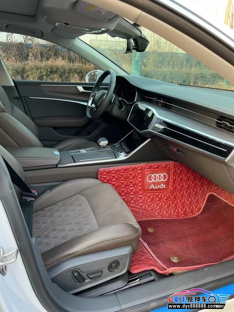 22年奥迪A7轿车抵押车出售