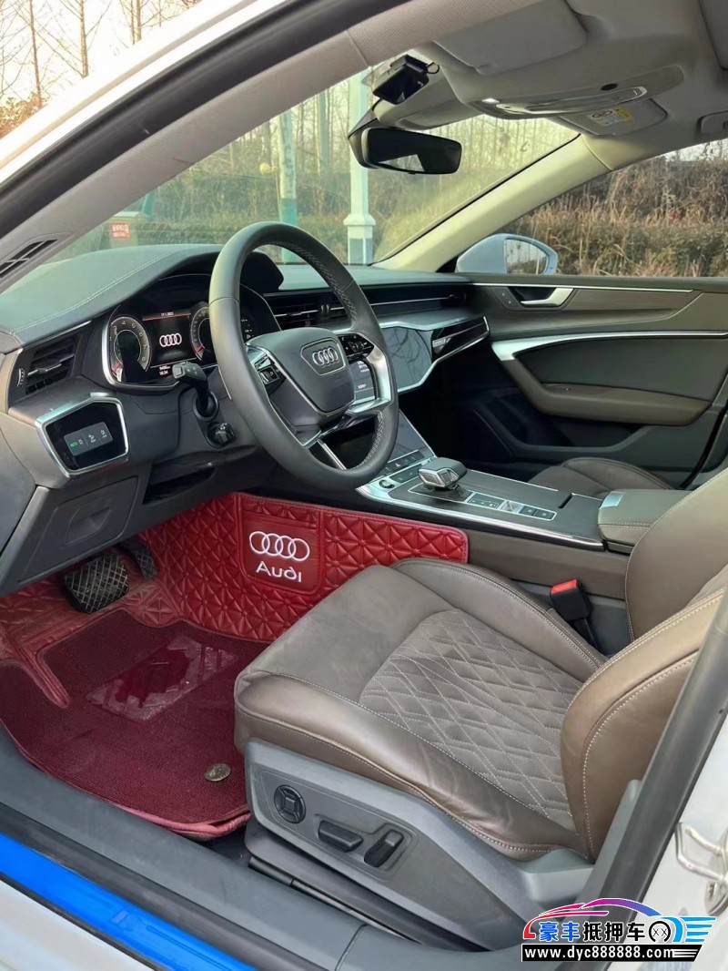 22年奥迪A7轿车抵押车出售