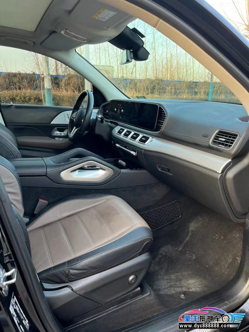 21年奔驰GLE轿车抵押车出售