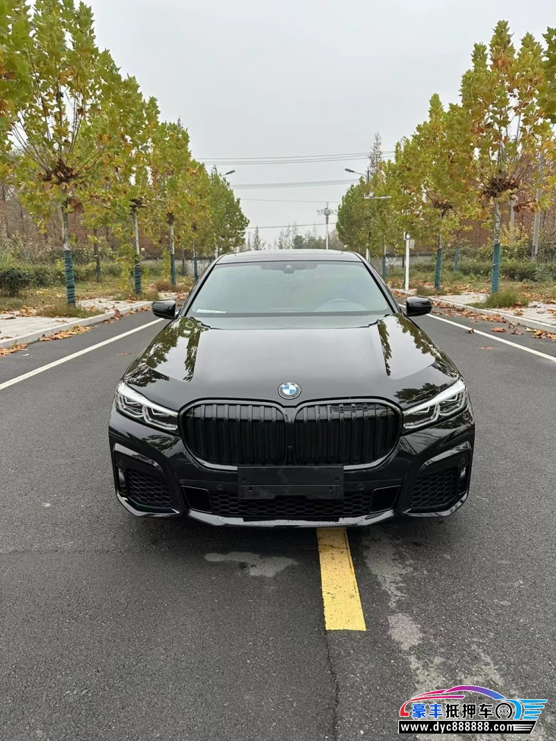 21年宝马7系轿车抵押车出售